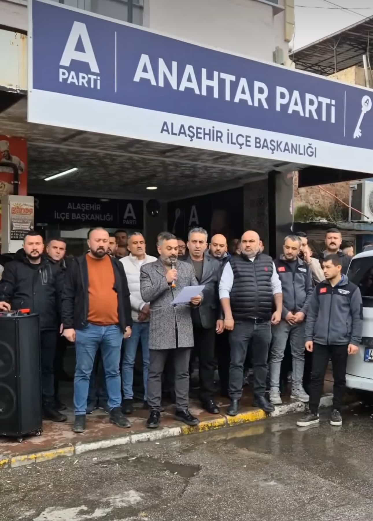 Alaşehir Anahtar Parti 