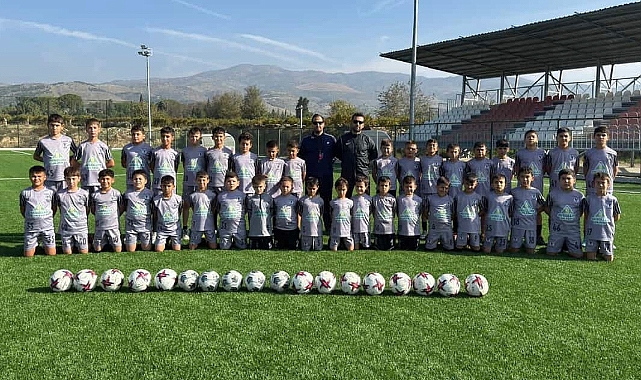 İlçenin Futbol Geleceği Parlıyor: Alaşehir İdmanyurdu Altyapısında Yoğun Tempo!