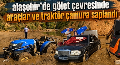 Alaşehir'de Gölet Çevresinde Çamura Saplanan Araçlar İş Makineleriyle Kurtarıldı
