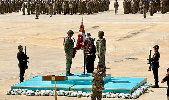Alaşehir Eğitim Alay Komutanlığı'nda Sancak Devir Teslim Töreni: Görev Değişimi Gerçekleşti
